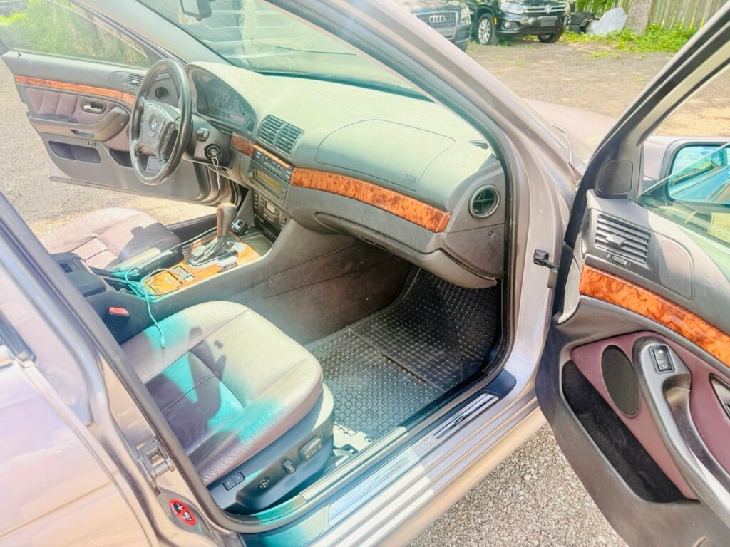 1998 BMW 540I V8 RWD 188K